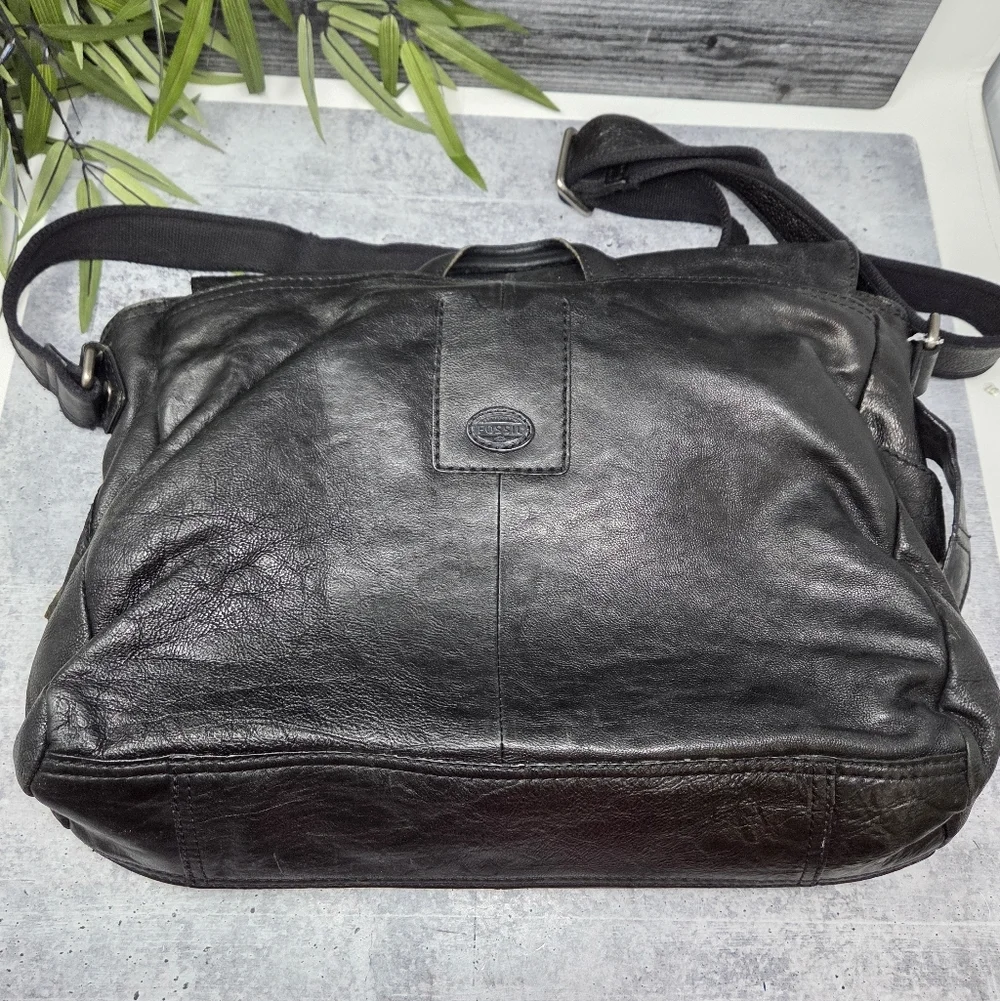 Fossil Defender Black Laptop Bag Satchel Crossbody Adjustable Shoulder Strap